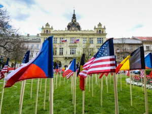 V předvečer zahájení Slavností svobody uctila Plzeň památku obětí válek