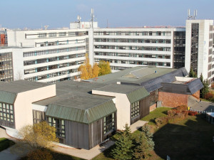 V kampusu Západočeské univerzity testují vysokorychlostní 5G síť