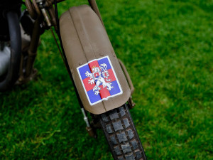 Válečná motorka se z bojiště v Itálii po letech dostala do Česka, teď má premiéru na Slavnostech svobody