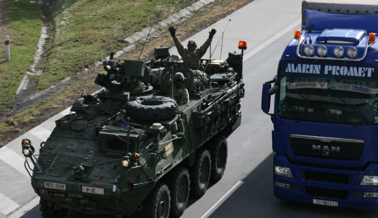 Přes Česko už v minulosti přejelo několik amerických konvojů s technikou