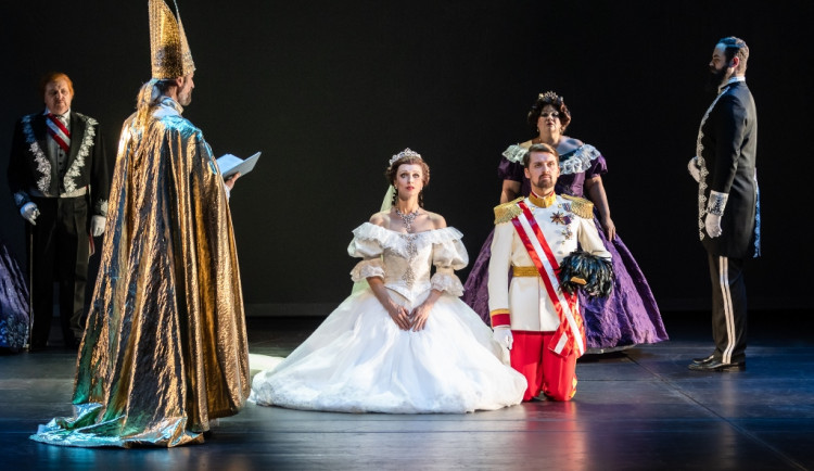 Muzikál Elisabeth v podání souboru DJKT