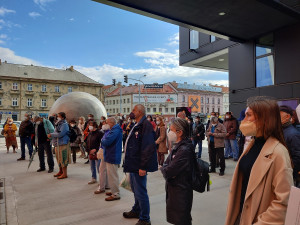 Máme toho dost, vzkázali Plzeňané vládě na protestu za nezávislost justice