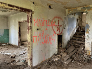 Do legendární šumavské hájovny Pustina jezdil i prezident Beneš, teď je z ní ruina