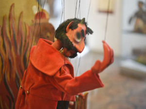 Křesťanské svátky originálně představují loutky ze sbírek plzeňského muzea