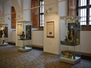 Křesťanské svátky originálně představují loutky ze sbírek plzeňského muzea