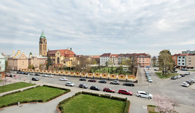 Vizualizace obnovy Jiráskova náměstí a klášterní zahrady v Plzni