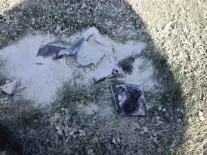 Balíček s dráty při manipulaci náhle vzplál