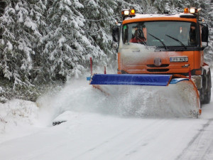 Zimní údržba silnic stála Plzeňský kraj 242 milionů, na komunikacích vznikly větší škody než v předchozí sezóně