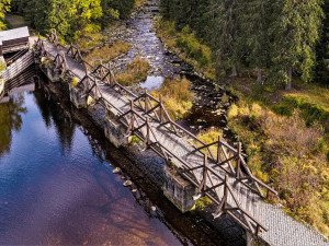 Unikátní hradlový most Rechle u Modravy čeká rekonstrukce, uzavírá se pro turisty od 1. července