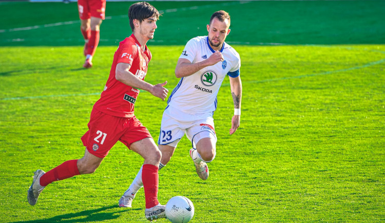 Viktoria Plzeň nabírá další posilu, Limberský oblékne dres třetiligové Jiskry Domažlic