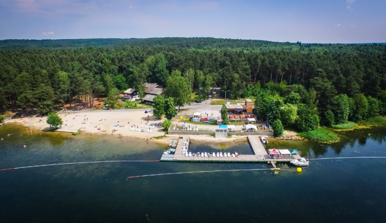 Bolevecký rybník je nejoblíbenějším místem Plzeňanů pro koupání, jeho hladina ale v posledních letech výrazně poklesla