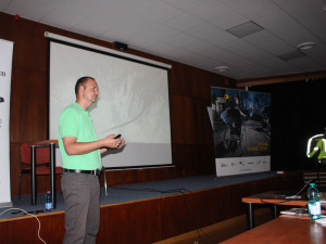 Na polygonu v Sosnové trénují učitelé autoškoly