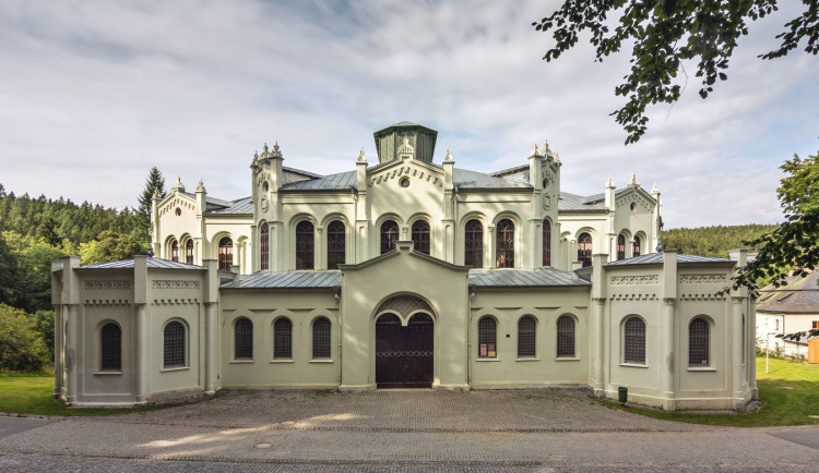 Jízdárna ve Světcích u Tachova