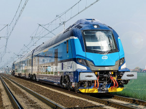 Výrobce představil dvoupatrové soupravy nové generace pro tuzemské železnice