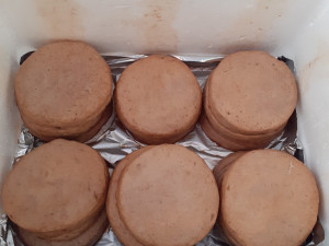 Vietnamec převážel v dodávce bez chladícího zařízení 200 kilo masa