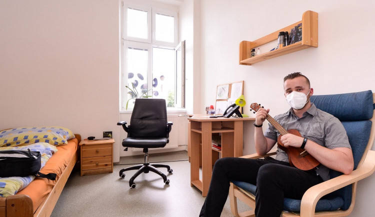 Mladým lidem bez zázemí bude nově sloužit velkometrážní byt 11+1