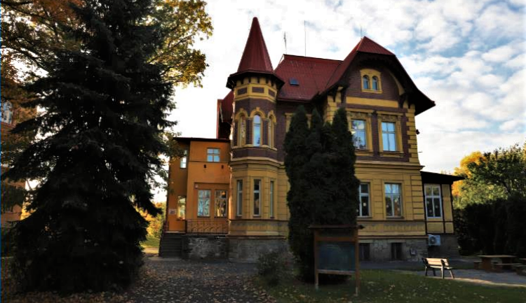 Plzeň chystá prodej bývalé mateřské školky v exkluzivní lokalitě, vypíše soutěž