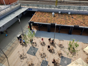 U vlakového nádraží v Plzni vyrostla nová vyhlídková věz i místo pro občerstvení