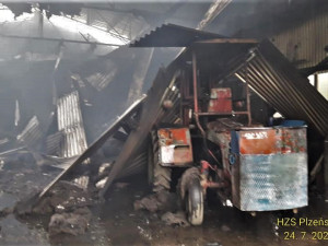 V Chotěšově zase hasiči likvidovali požár velké dílny