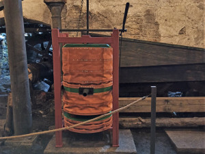 Vodní hamr v Dobřívě zdobí další exponát, na repasi měchu padla kůže z 2,5 volů