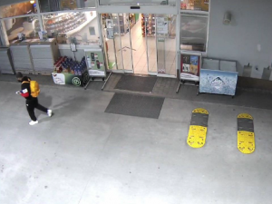 Ztracená peněženka s platební kartou byla pro zloděje až moc velkým lákadlem