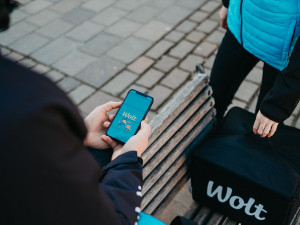 Wolt přijímá nové kurýry do rostoucího plzeňského týmu, staňte se jedním z nich