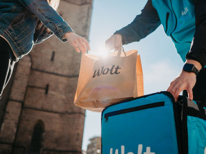 Wolt přijímá nové kurýry do rostoucího plzeňského týmu, staňte se jedním z nich
