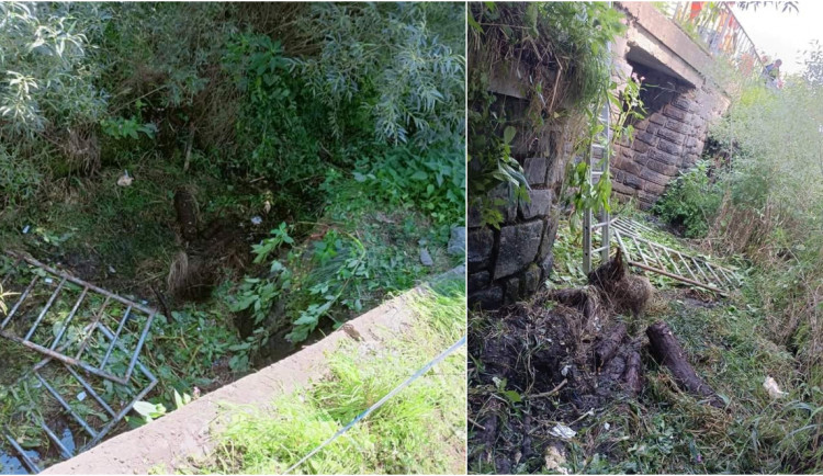 S dělníky se na mostě utrhlo zábradlí, pro dva zraněné muže letěl vrtulník