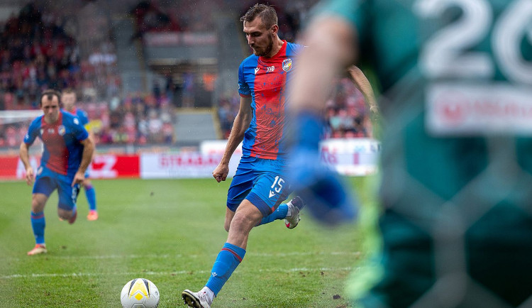 Viktoriáni jsou i nadále stoprocentně úspěšní, doma porazili Karvinou 2:0
