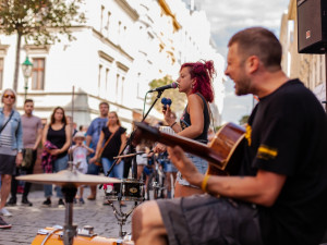 Plzeňské náměstí a okolní ulice obsadil Pilsen Busking Fest, akce potrvá do neděle