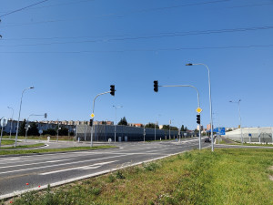 Ministr Havlíček přijel slavnostně zprovoznit první část východního okruhu, řidiči tudy jezdí už od května