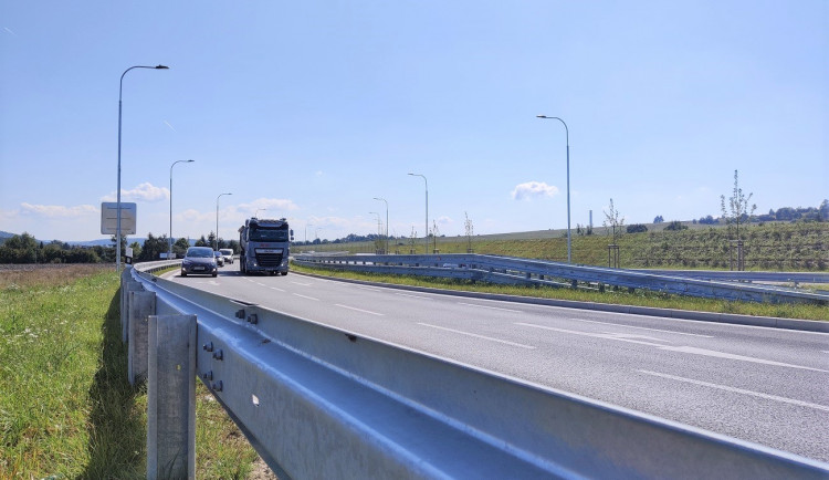 Řidiči v Plzni se dočkali kompletního otevření první části východního okruhu za půl miliardy korun