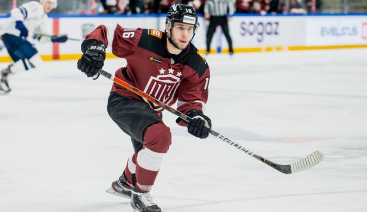 Hokejovou Plzeň posílí lotyšský útočník Dzierkals, klub také představil dresy pro novou sezonu