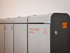 Správa železnic vybaví 12 nádraží novým mobiliářem, první budou Horažďovice