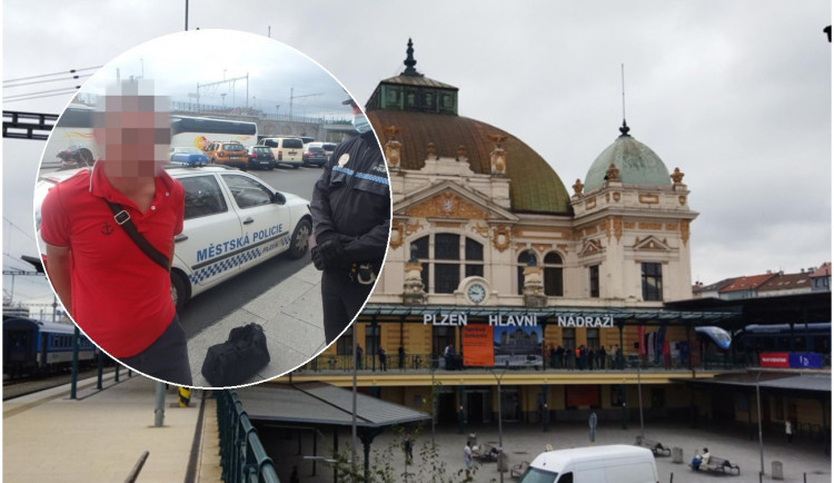 Muž na nádraží vykřikoval, že je Kryštof Kolumbus a nesnáší měšťáky