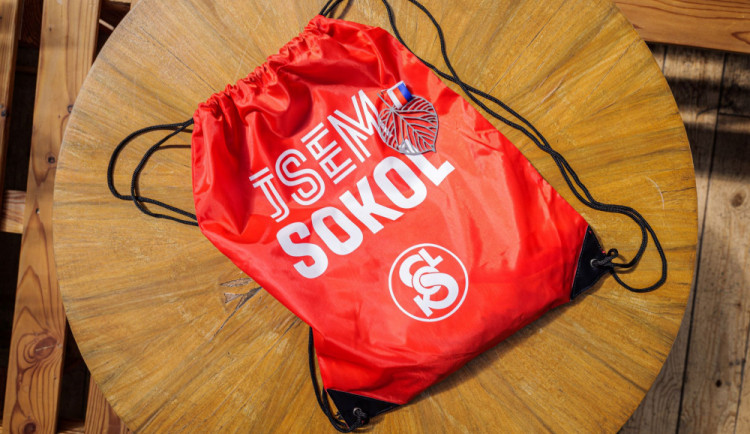 size4-16321187728292-239-krasa-a-univerzalita-v-jednom-ucastnici-sokolskeho-behu-republiky-ziskaji-originalni-medaili-navrzen