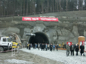 Stavba tunelu Valík