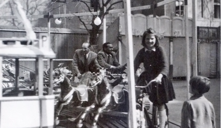 Pravděpodobně jediný dochovaný snímek tehdy ještě šťastné Věry Kohnové