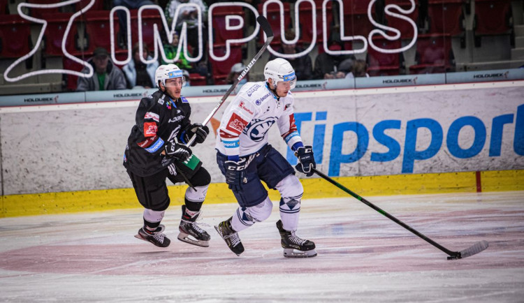 Západočeské derby ovládly Karlovy Vary, Indiáni na ledě soupeře padli 3:0
