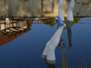 Starostliví Plzeňané oblékají na zimu sochy, teplé ponožky teď dostaly slavné Nohy z vody