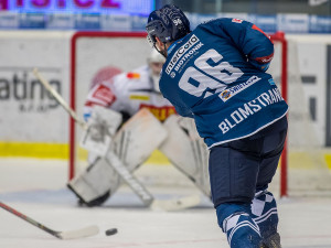 Díky drtivému tlaku v závěru utkání porazili hokejisté Plzně pražskou Spartu 5:4