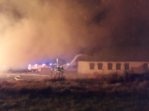 Požár seníku způsobil škodu za 2,5 milionu korun, zřejmě jde o dílo žháře