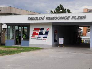 Kvůli koronaviru zakáže FN Plzeň od pondělí návštěvy na některých odděleních