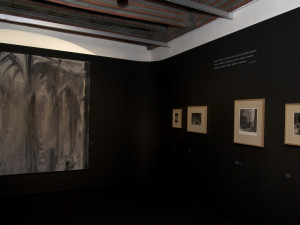 Západočeská galerie vystavuje fotografie J. Sudka a malby J. Špaňhela s tématem chrámu sv. Víta