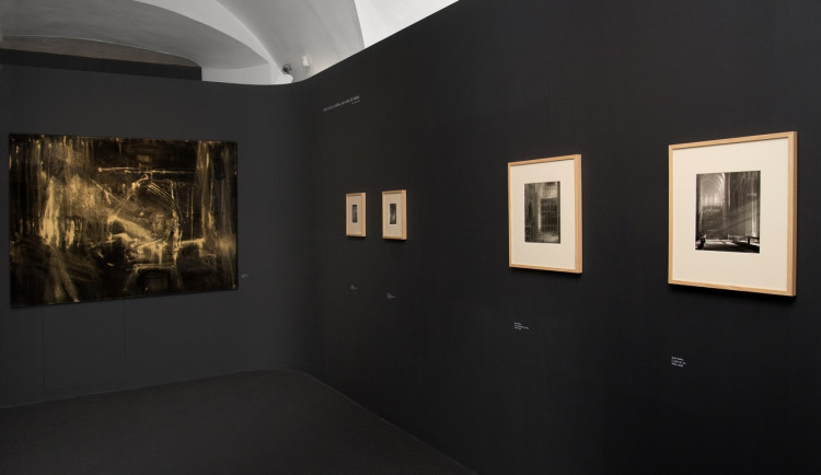 Západočeská galerie v Plzni vystavuje unikátní malby a fotografie s tématem chrámu sv. Víta