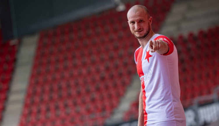 Zkur*ená Plzeň, skandoval viktoriánský odchovanec Krmenčík