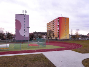 Základní škola se dočkala rekonstrukce za 56 milionů, nová je fasáda, okna i střechy