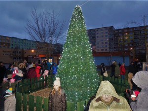 Rozsvícení vánočních stromků na území centrálního plzeňského obvodu doprovodí koncerty