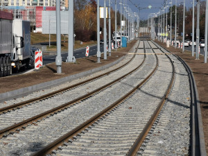 Končí tříměsíční výluka, na tramvajovou trať linky číslo 1 v Bolevci se vrací běžný provoz