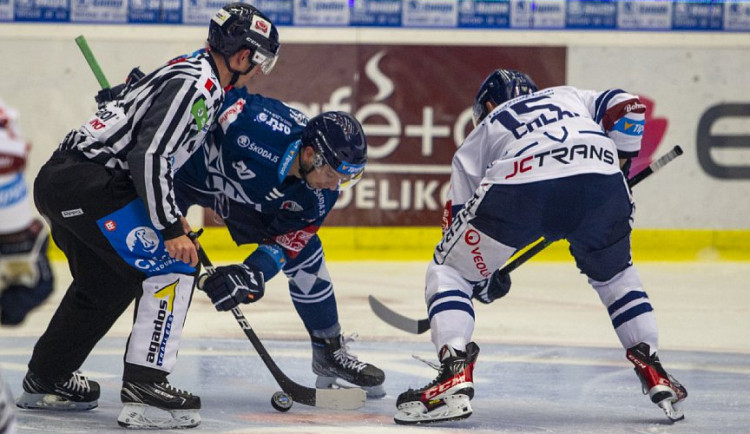Plzeň díky třem přesilovkovým gólům udolala Vítkovice, dvakrát skóroval Bulíř